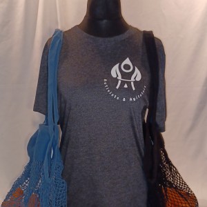 Bust with shopping bags